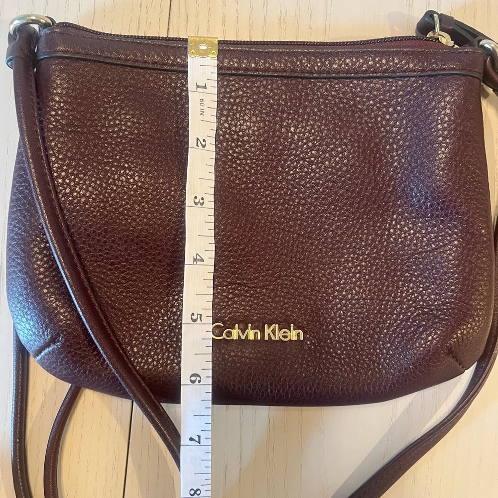 Calvin Klein Burgundy Pebbled Leather Crossbody Bag - Picture 8 of 10